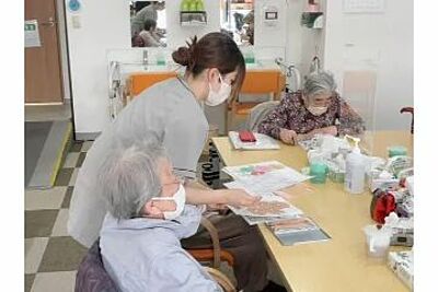 サニタ一日デイサービス港北高田店 の 介護士（正社員）