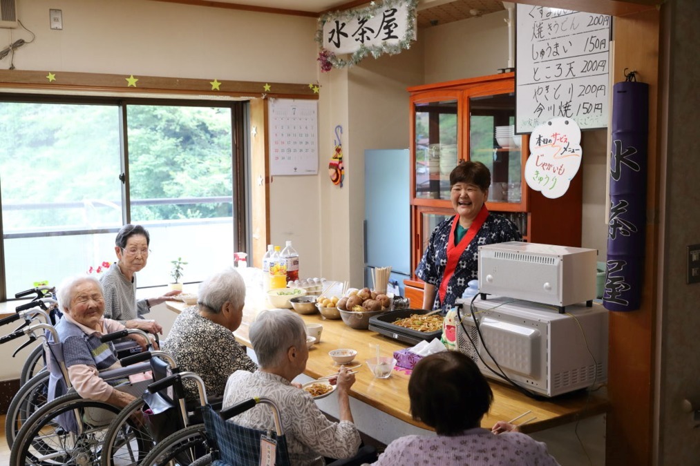 桧原サナホーム の ケアワーカー※介護福祉士（正社員）