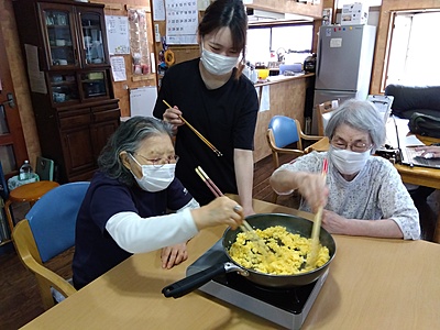 宅老所デイサービスかすみのいえ の 介護職（日勤パート）