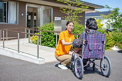 ブルーミングケア鴻巣箕田 の 看護師・准看護師（日勤パート）