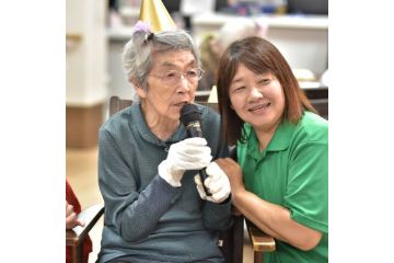 シフティーン三島 の 介護職員（正社員）