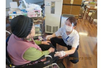 介護付有料老人ホーム花咲池田21 の 介護福祉士（正社員）
